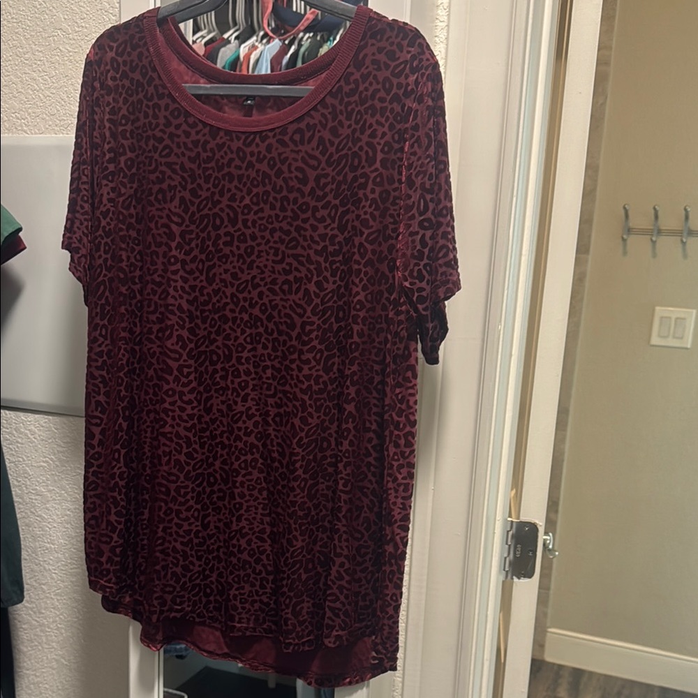 Mittoshop Boxy Red and Black Short Sleeve T-Shirt